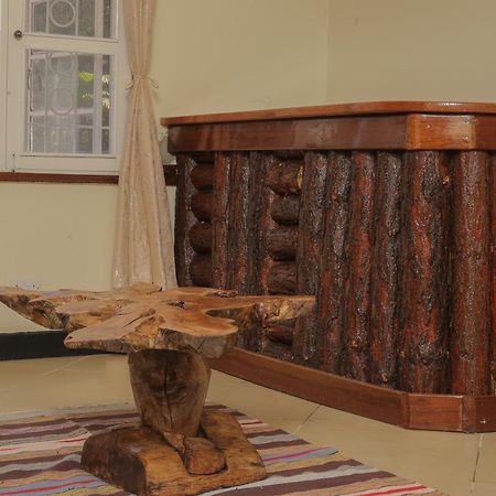 Miika Guest House Entebbe Luaran gambar